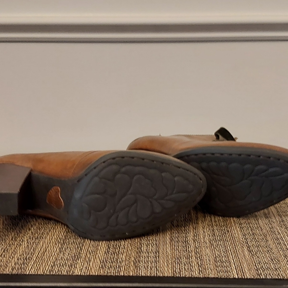 Born Size 6.5 Brown Women's Oxford Shoes - Picture 4 of 7